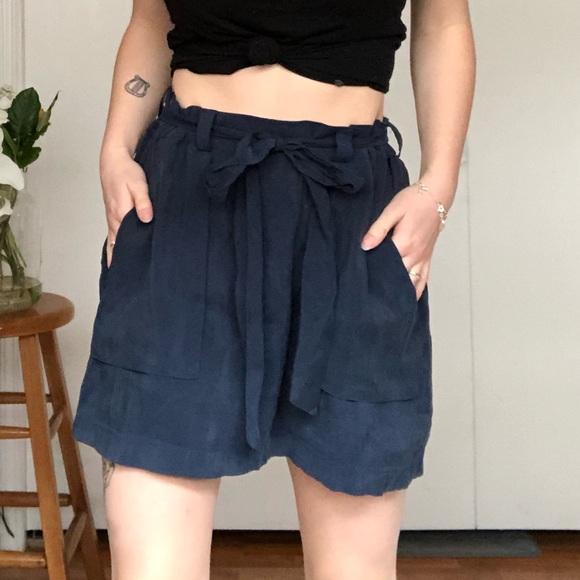 Paper Bag Skirt - Picture 2 of 5